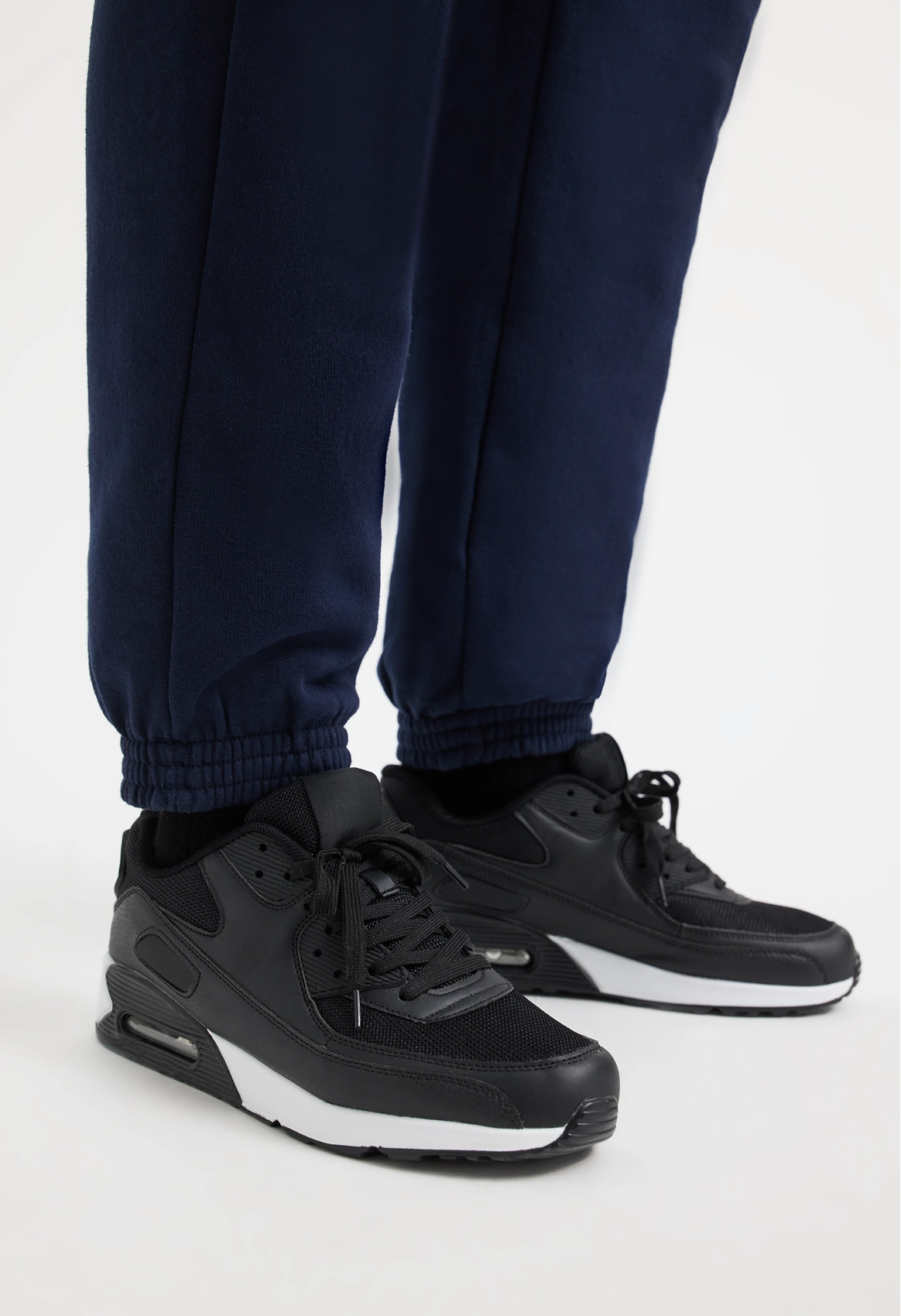 The UX Jogging Pants